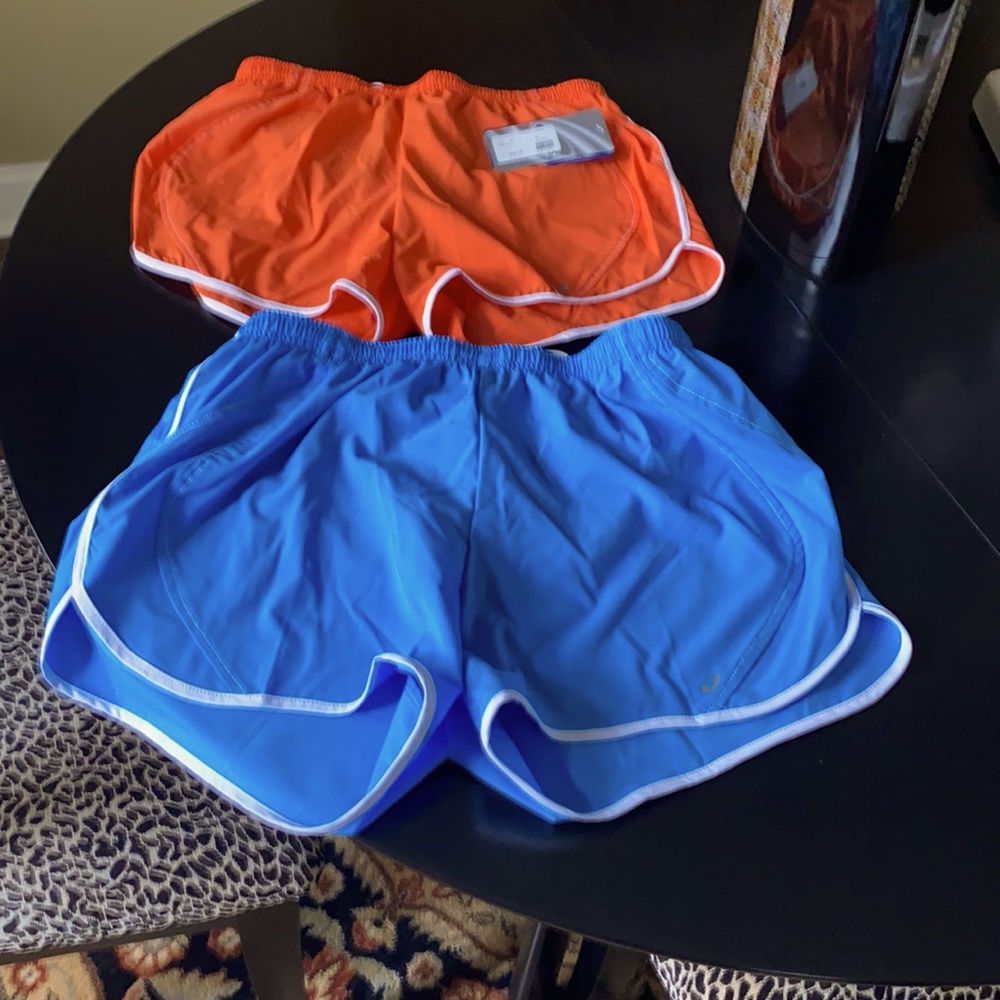 Running shorts